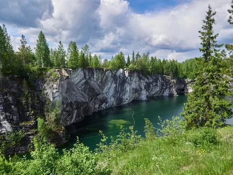 Групповая экскурсия из Петрозаводска в Рускеалу