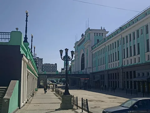 Прогулка по Новосибирску — от шумного перрона к тихому центру