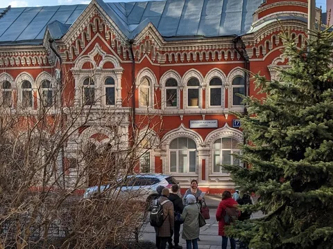 Ямщик, запрягай лошадей! По Рогожской ямской слободе — в мини-группе