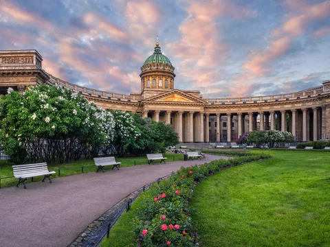 Великие соборы Петербурга