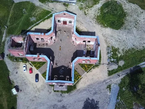 Прогулка на конях по неизведанной и заброшенной Карелии