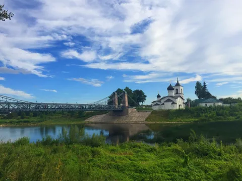 Остров и Линия Сталина
