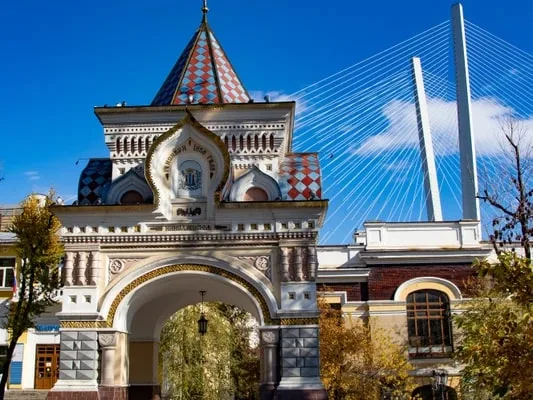 Ожившие истории первой улицы Владивостока