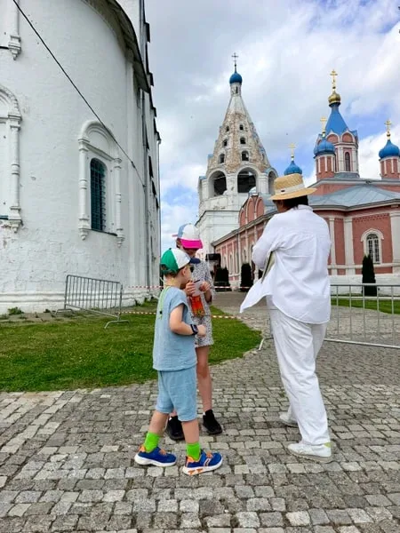 Полина