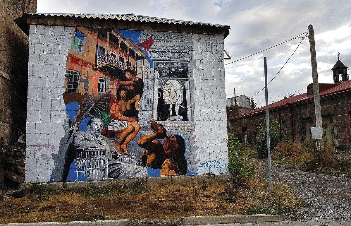 Андерграунд Гюмри: от дверей до стрит-арта