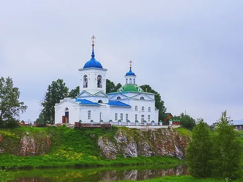 Село Слобода и его окрестности на реке Чусовая⁠⁠