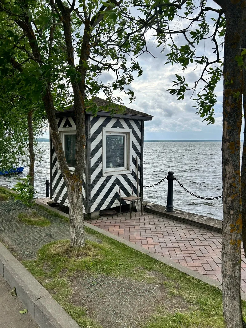 Виктор