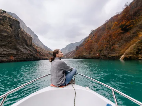 Сулакский каньон, Бархан Сарыкум, пещера Нохъо с катанием на катере