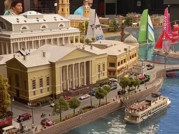 Из Санкт-Петербурга — по всей России! Групповая экскурсия по «Гранд Макету» (билеты включены)