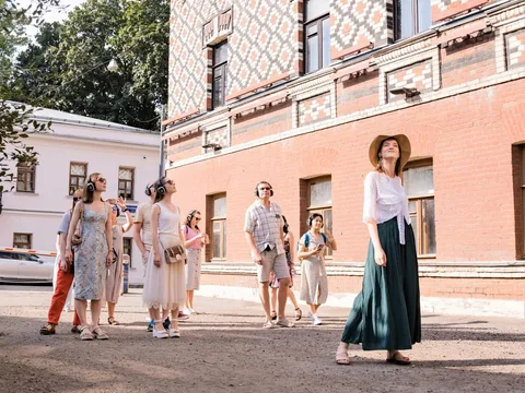Иммерсивная прогулка по Москве «Город счастливых»