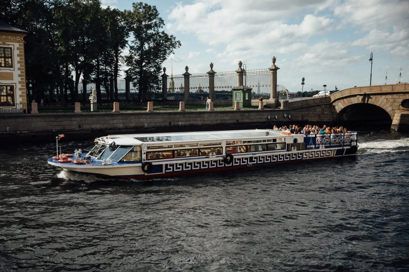 Сердце Петербурга — по Фонтанке в акваторию Невы