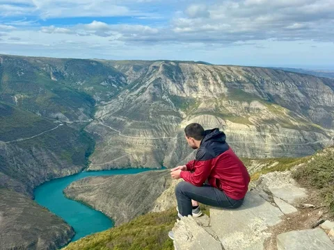 Сулакский каньон, Бархан Сарыкум и пещера Нохъо