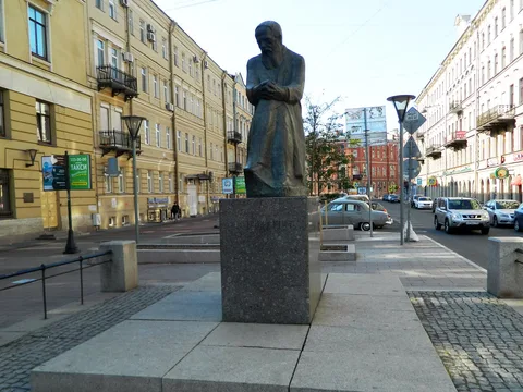 Путь Достоевского: От Жизни к Тексту