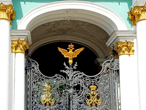 Экскурсия по Эрмитажу в мини-группе (входные билеты не включены)