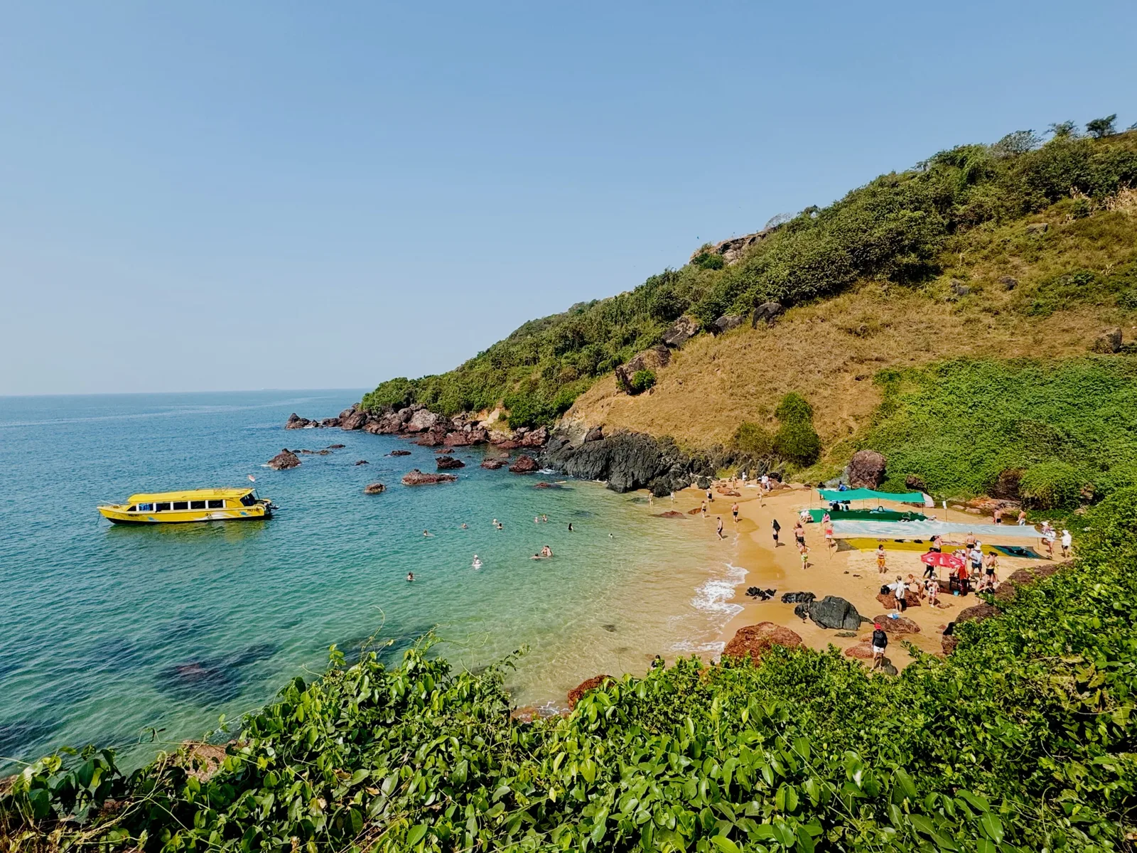 Морская прогулка на остров Гранд, дельфины, снорклинг. Барбекю + рыбалка