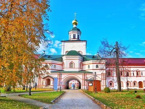 По государевой дороге: из Петербурга — в Великий Новгород и на Валдай