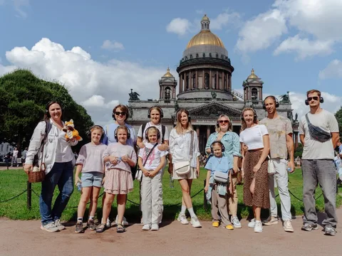Групповая иммерсивная прогулка по центру Петербурга