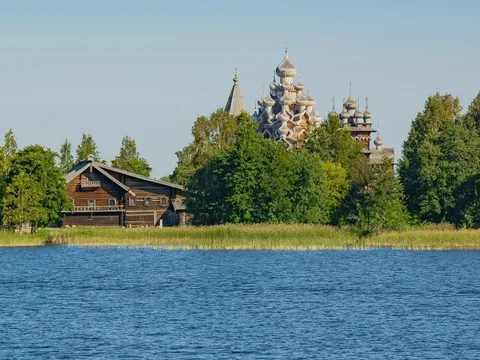 Водная прогулка «Кижское ожерелье»