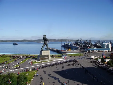 Из Мурманска — в закрытый Североморск!
