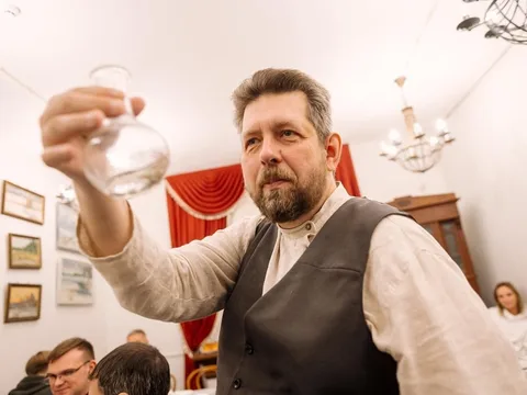 Интерактивная дегустация «Костромские настойки с Купцом или Купчихой»