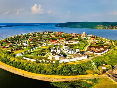 На теплоходе к острову-граду Свияжск (в группе)