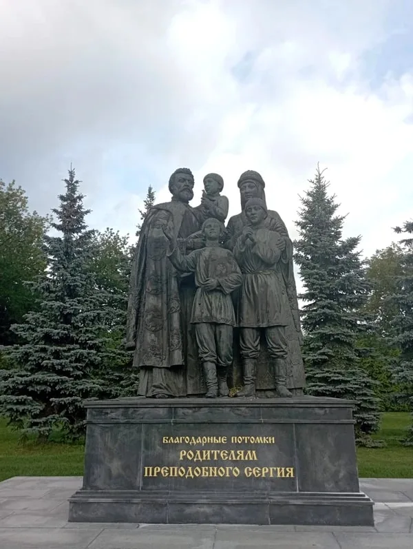 Троице-Сергиева лавра и Сергиев Посад в лицах (билеты включены)