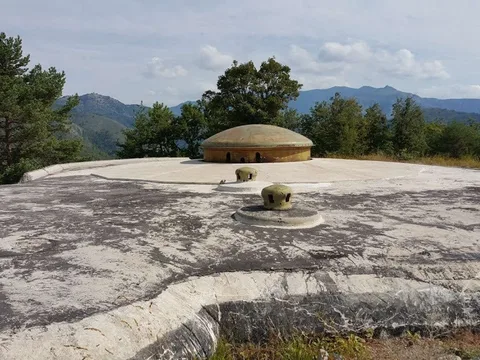 Альпийская линия Мажино