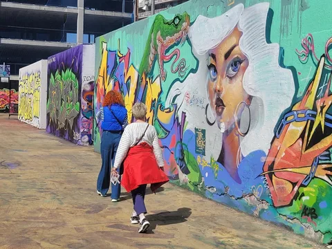 Стрит-арт, скульптуры и тёмные тайны Барселоны