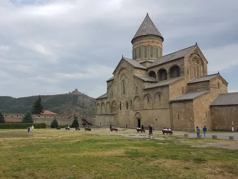 Древняя столица Мцхета и пещерный языческий город Уплисцихе