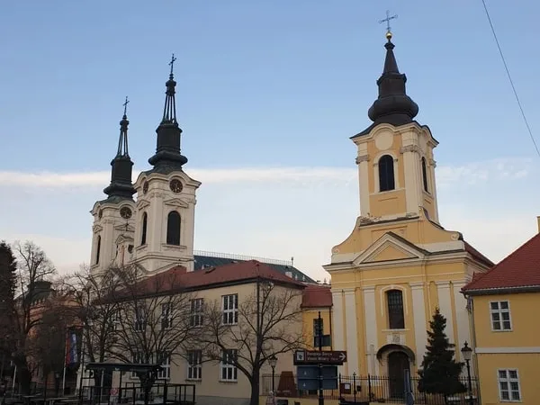 Сремски-Карловци — хранитель сербской идентичности (из Белграда)
