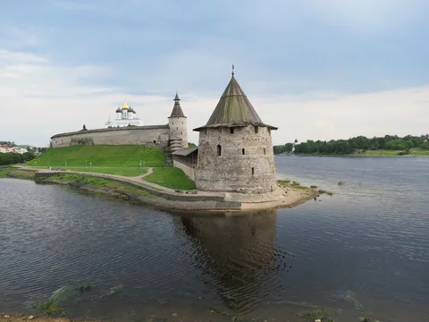 Обзорный Псков, Изборск, Печоры: однодневная экскурсия