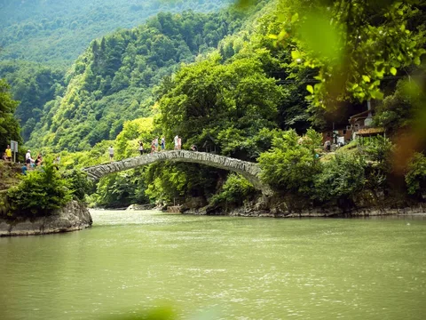 Из Батуми в Аджарию: горы, водопады, застолье