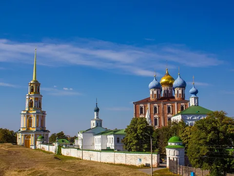 Древние храмы Рязани: экскурсия по Рязанскому кремлю и городским церквям