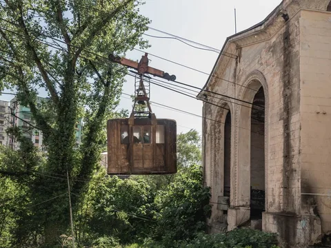 Ничто не вечно. Застывшие канатки Чиатуры