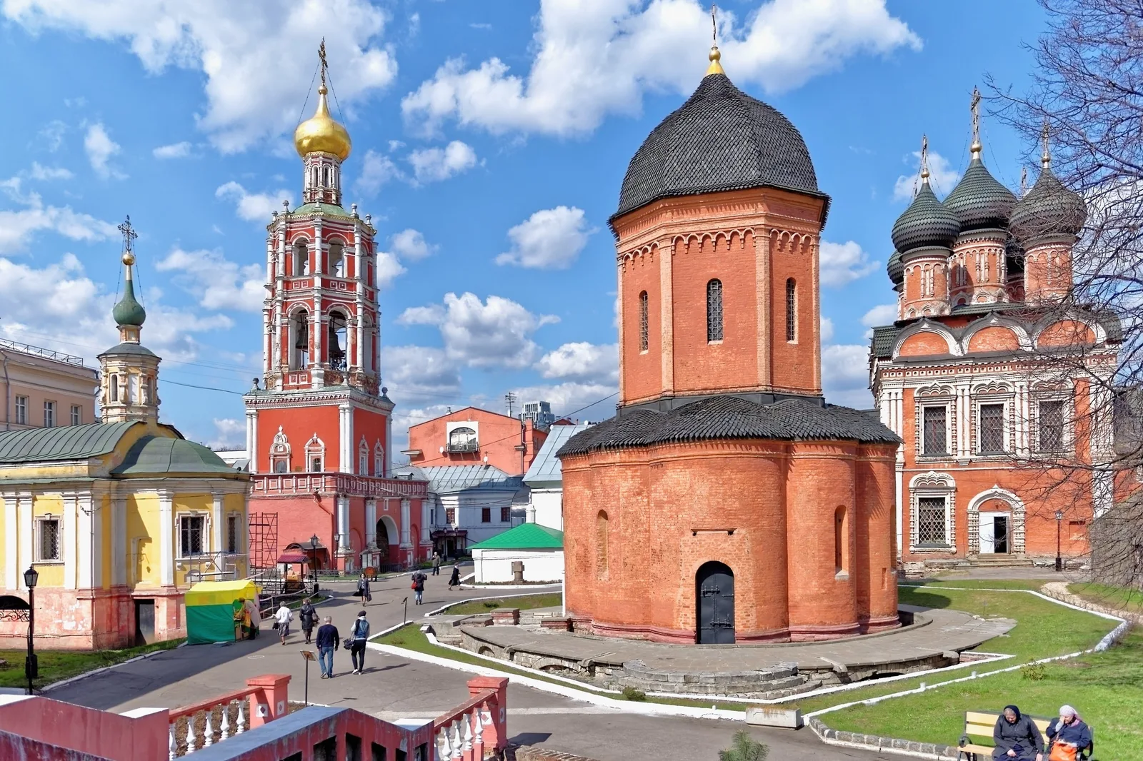 Мужские монастыри Москвы