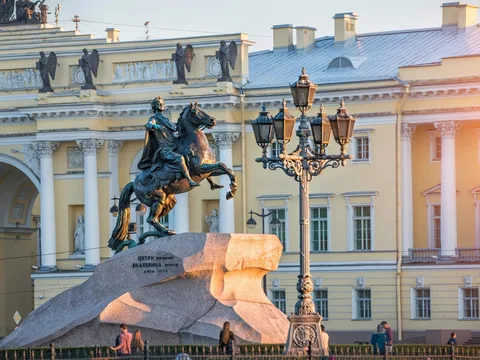 Символы Петербурга для всей семьи