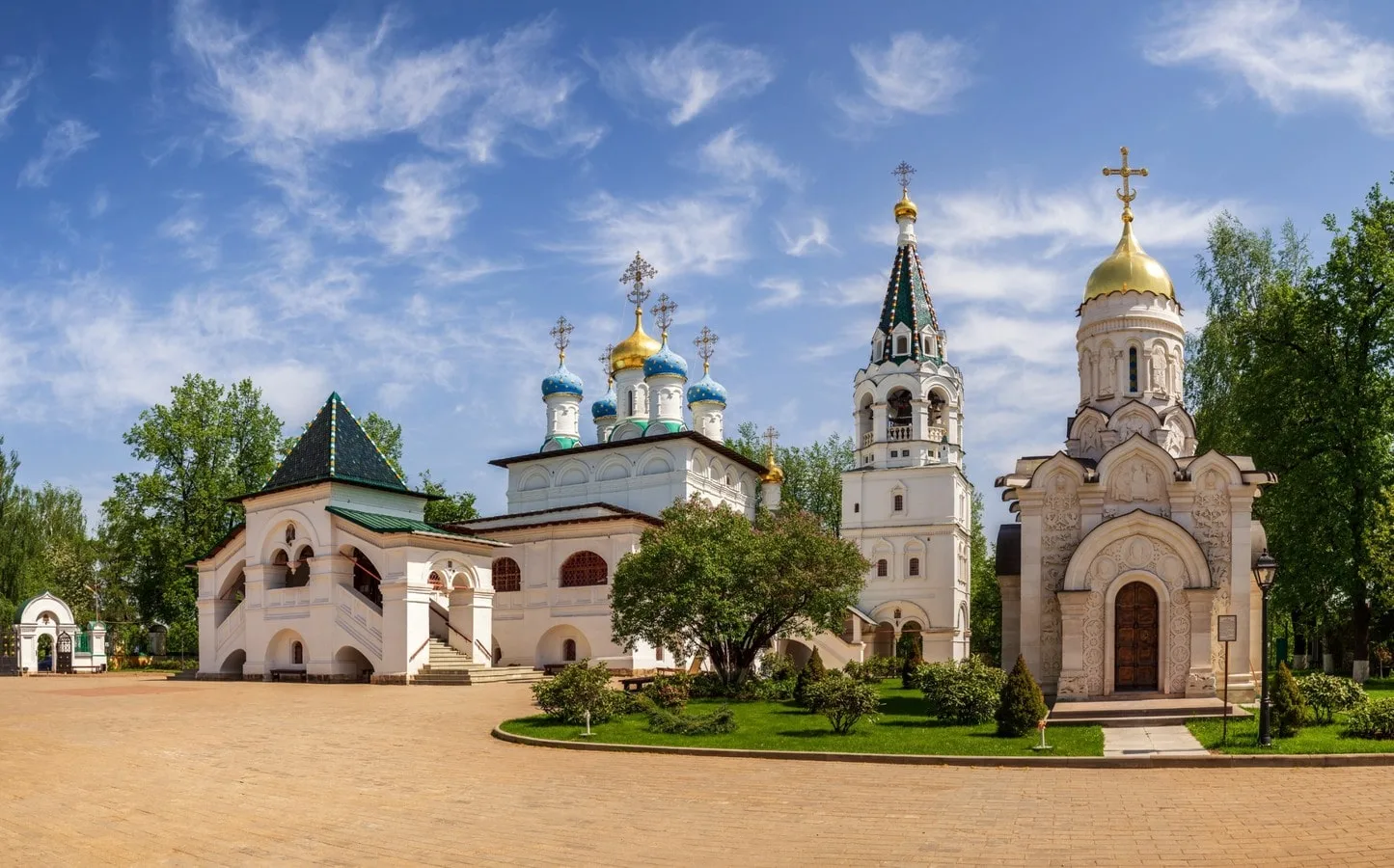 Возрождённые святыни Истринского края — из Москвы