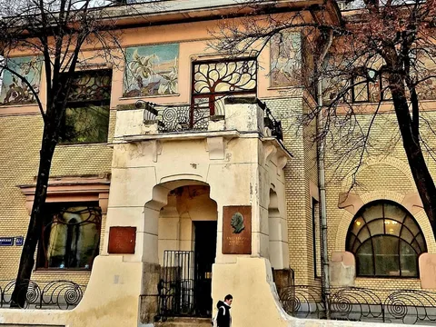 От Гоголя до Горького: переулками Поварской