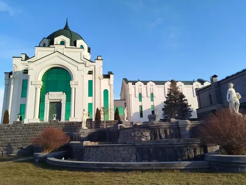 Винная дегустация в замке близ Еревана