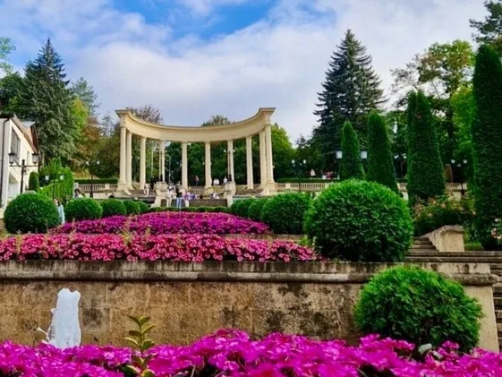 «О любви в горах»: авторская экскурсия по Кисловодску и Пятигорску (из Железноводска)