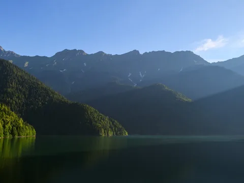Любимое путешествие к озеру Рица
