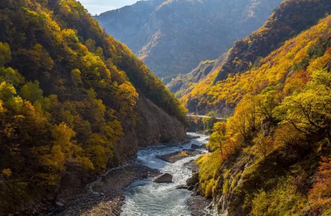 Аргунское ущелье и водопады