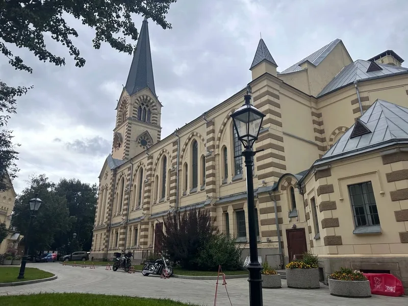 Алина