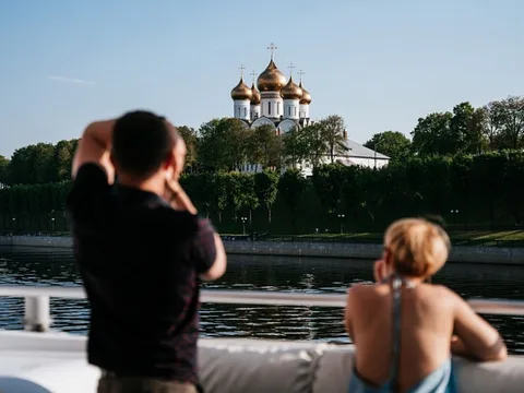 Волга — сердце Ярославля: экскурсионный рейс на электрокатамаране