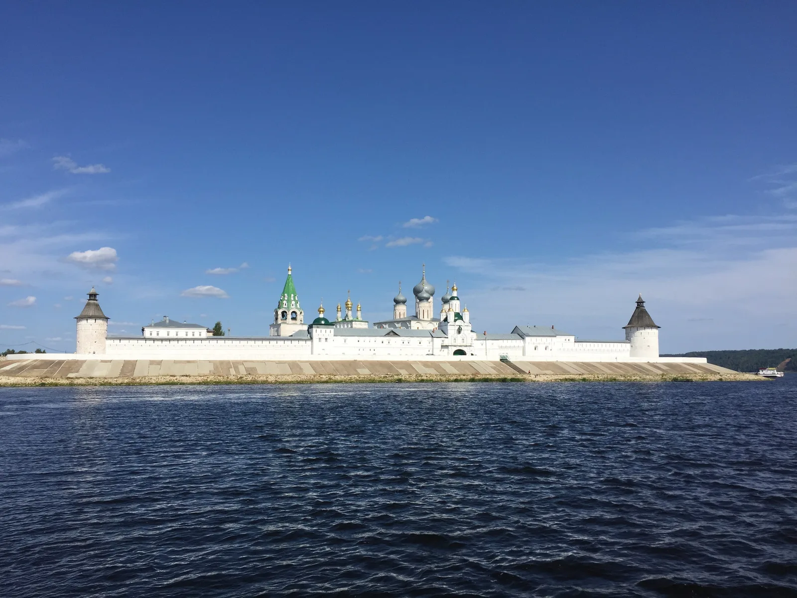 Свято-Троицкий Желтоводский Макарьевский монастырь и Лысково