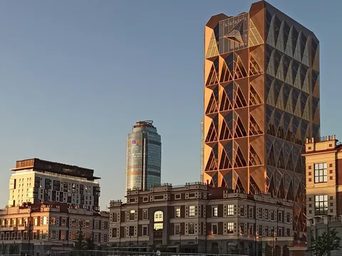 Пешеходная экскурсия по набережной «Между двух мостов»