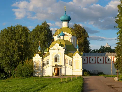Тихвин — славный, древний, православный