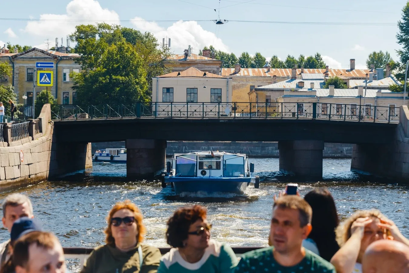 Петровская Венеция: прогулка на теплоходе по Петербургу