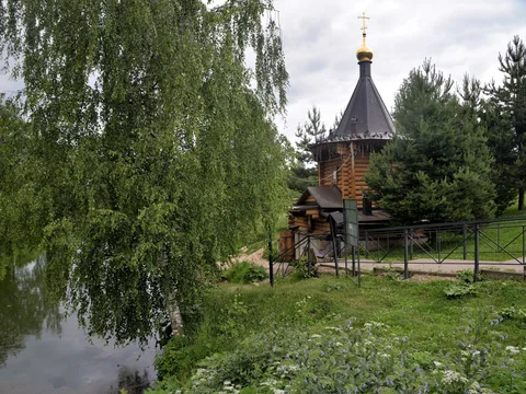 Святые источники и водоемы в окрестностях Лавры