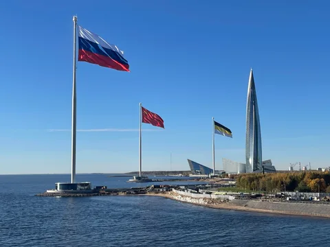От Газпром Арены до Лахта Центра — над морем, вдоль парков и зон отдыха